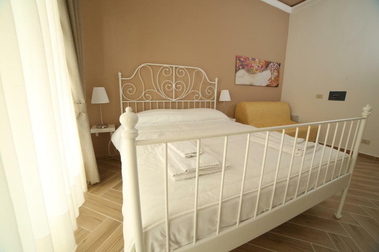 Antichi Soffitti Bed & Breakfast Катания Екстериор снимка