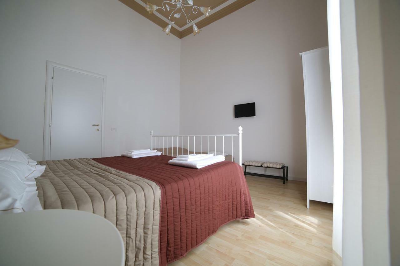 Antichi Soffitti Bed & Breakfast Катания Екстериор снимка